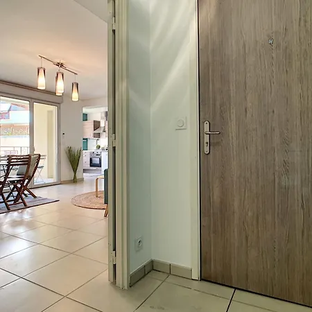 Centre, Lumineux T3 6 Pers Terrasse Wifi Pkg Clim Apartamento *