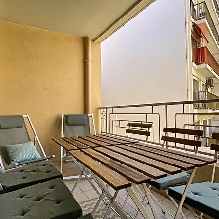 Centre, Lumineux T3 6 Pers Terrasse Wifi Pkg Clim Apartamento Antibes