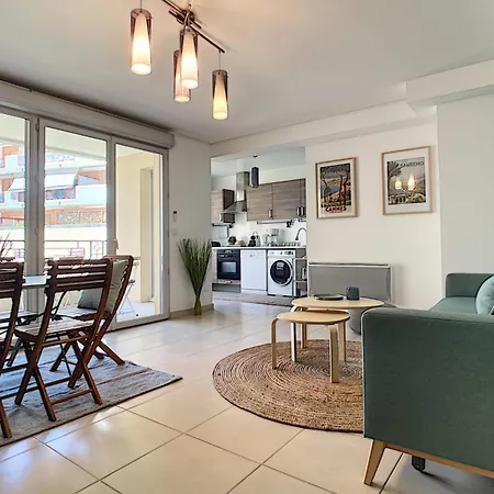 Apartamento Centre, Lumineux T3 6 Pers Terrasse Wifi Pkg Clim Antibes