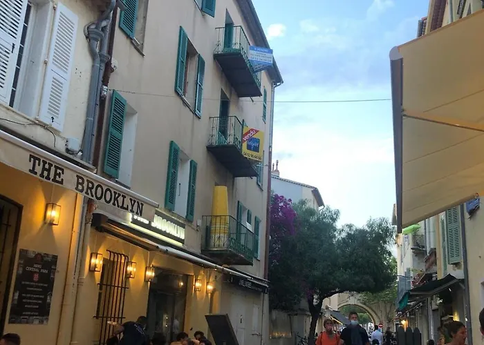 Centre, Lumineux T3 6 Pers Terrasse Wifi Pkg Clim Διαμέρισμα *