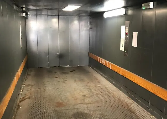 Centre, Lumineux T3 6 Pers Terrasse Wifi Pkg Clim * Αντίμπ