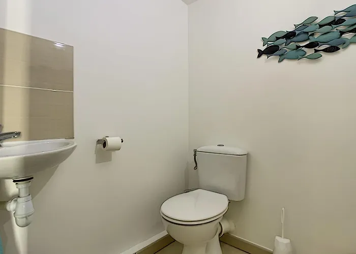 Centre, Lumineux T3 6 Pers Terrasse Wifi Pkg Clim Appartamento Antibes